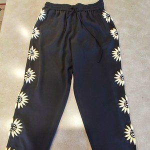 UTERQUE Women's Black Straight Leg Pant w/Ivory Beading on Sides - Medium (8)